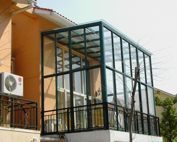 温室阳光板与薄膜相比，那个更好？