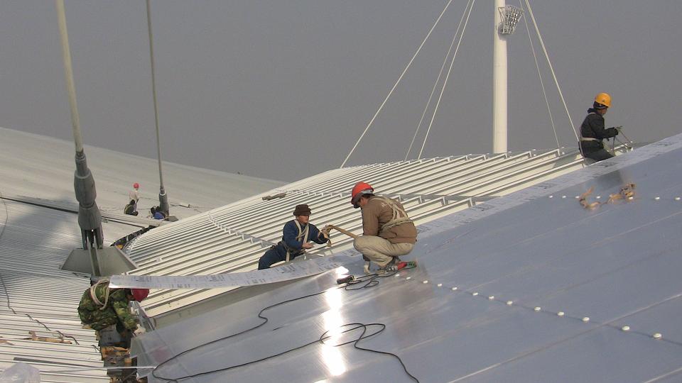 在安装工程中极重要的是边缘的紧固