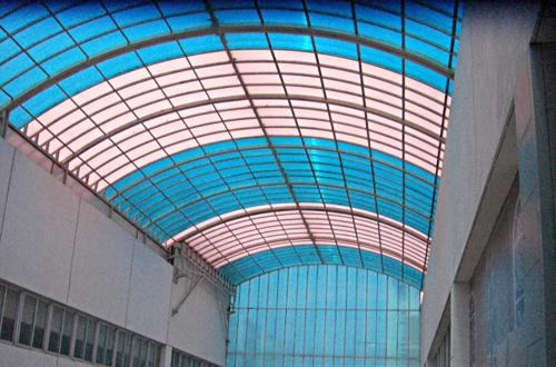 阳光板清洁的正确方法