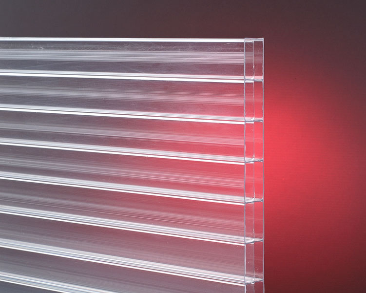 阳光板与薄膜相比,那个更好?