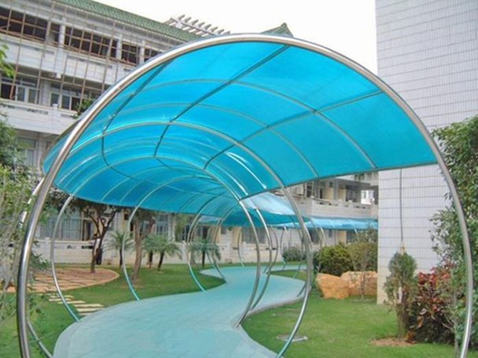 阳光板雨棚的施工方法？