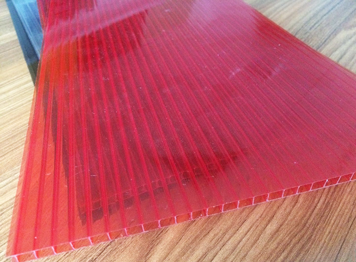 PC阳光板安装时的防水胶带使用